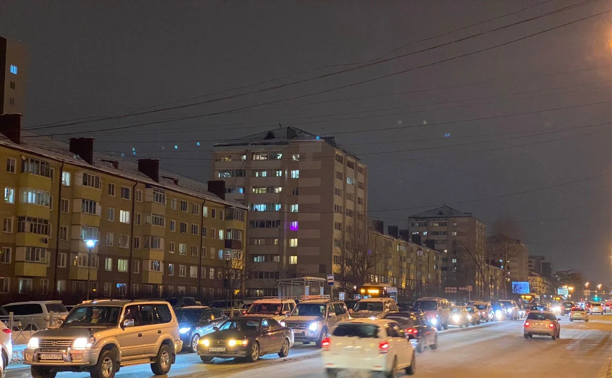 ☀️ Утренние пробки на Сахалине — это отдельный вид медитации.