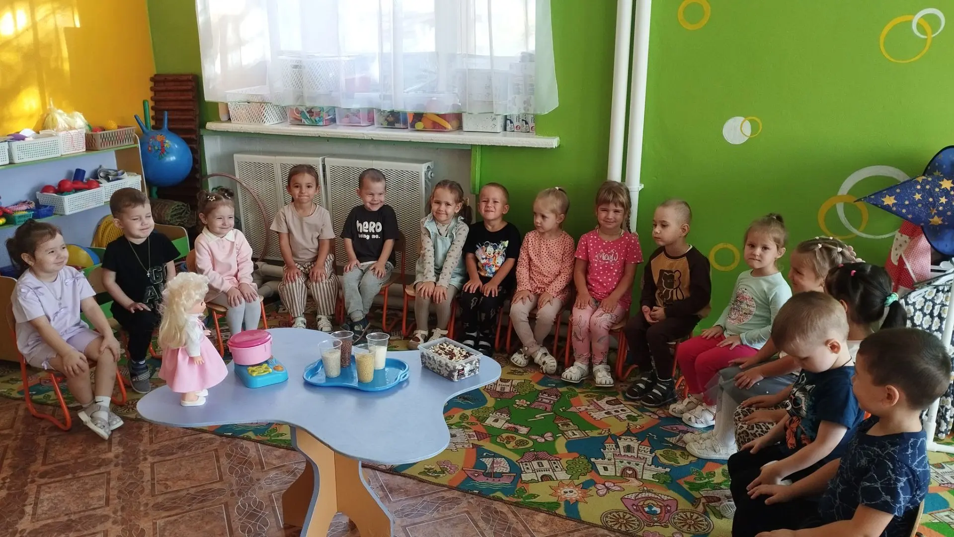 Сегодня во 2-й младшей группе прошел настоящий День каши! Мы не только узнали, из чего ...