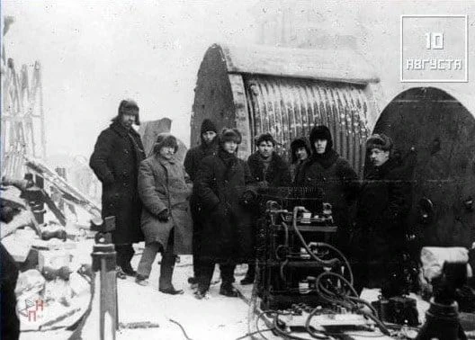 10 августа 1941 года началась прокладка телефонного кабеля по дну Ладожского озера