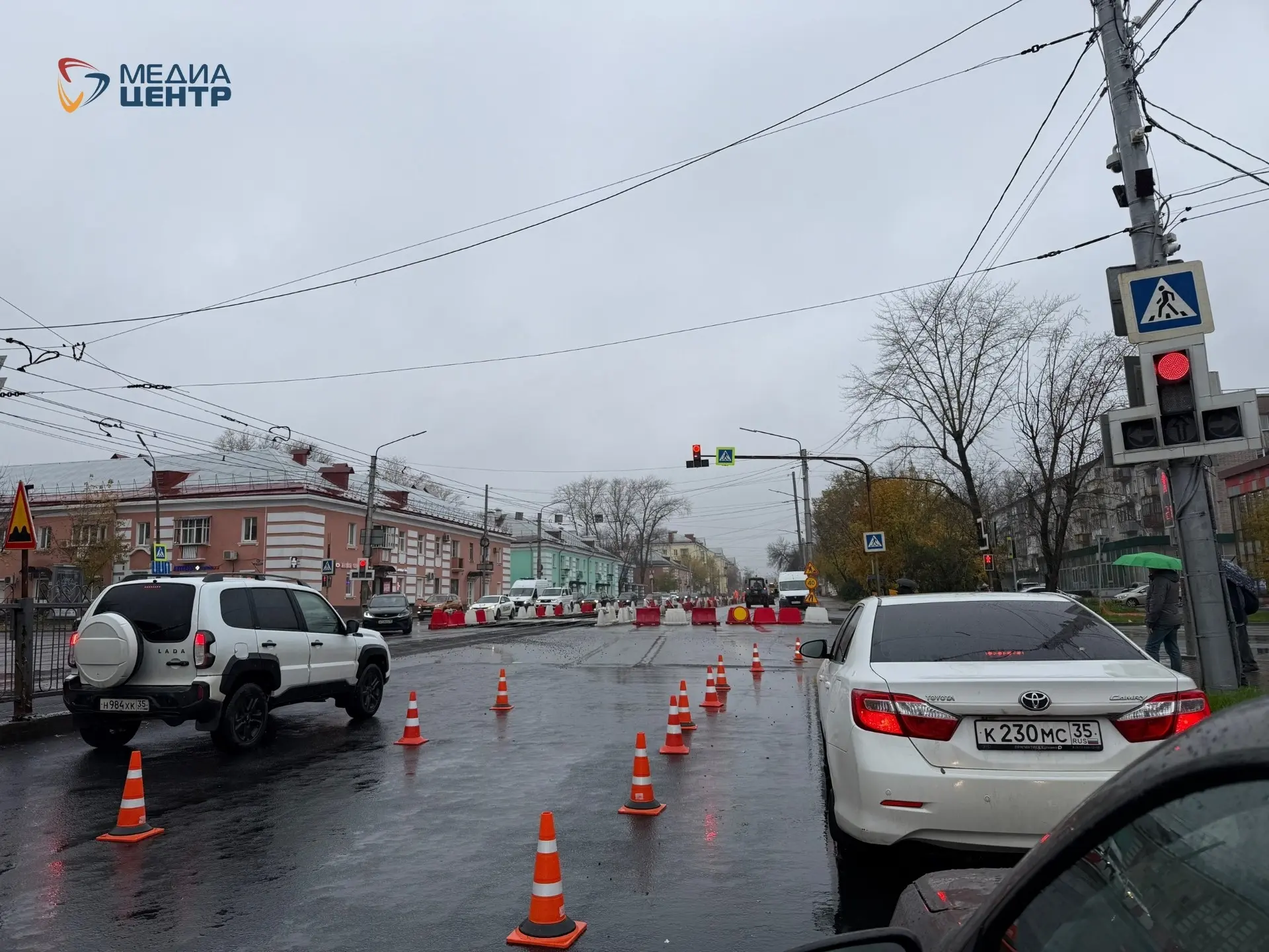 ❗Проспект Победы в Череповце перекрыт до вечера четверга. На трамвайных путях кладут ас...