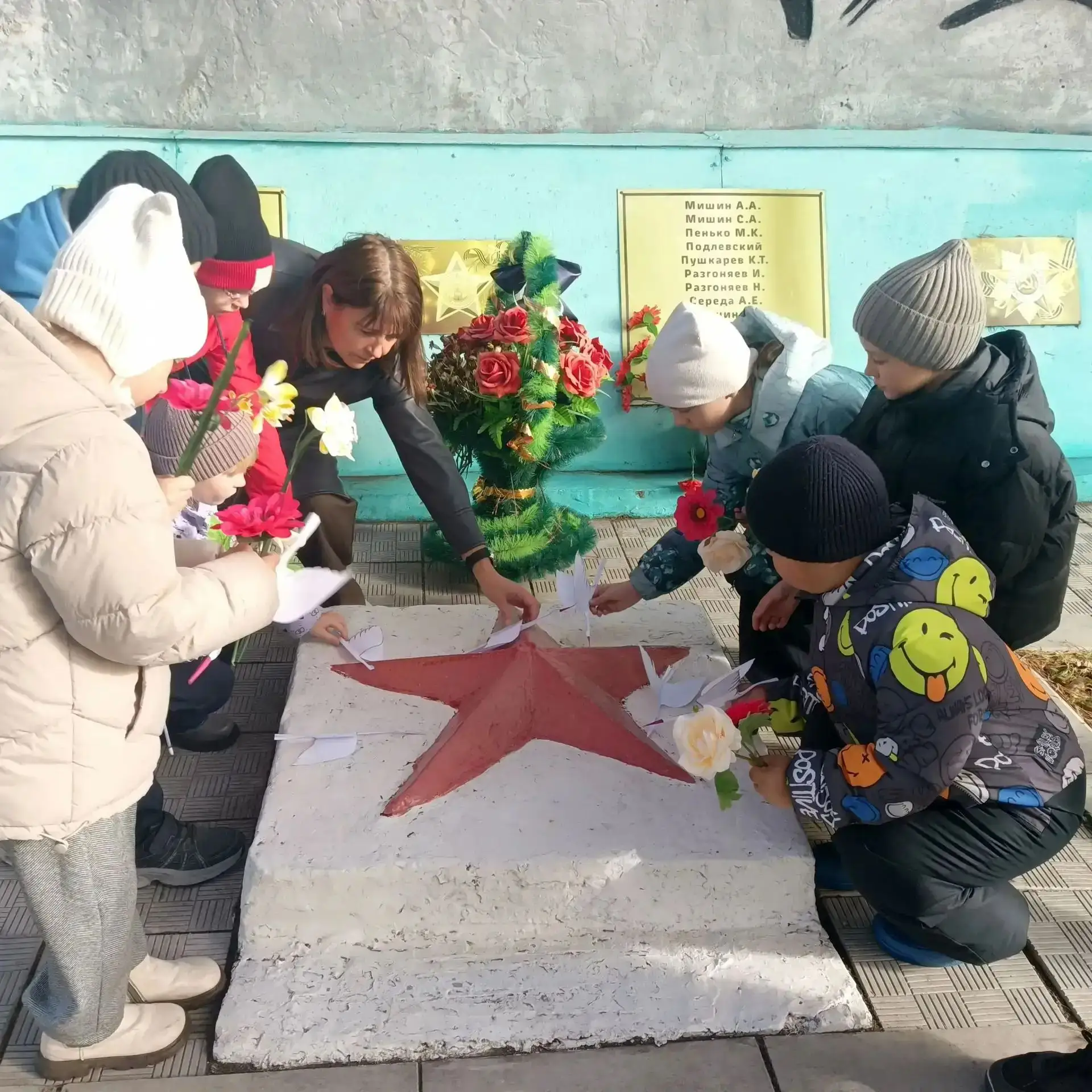 Филиал МКОУ Новоспасской СОШ -Юнопионерская ООШ совместно с дошкольной группой приняли ...