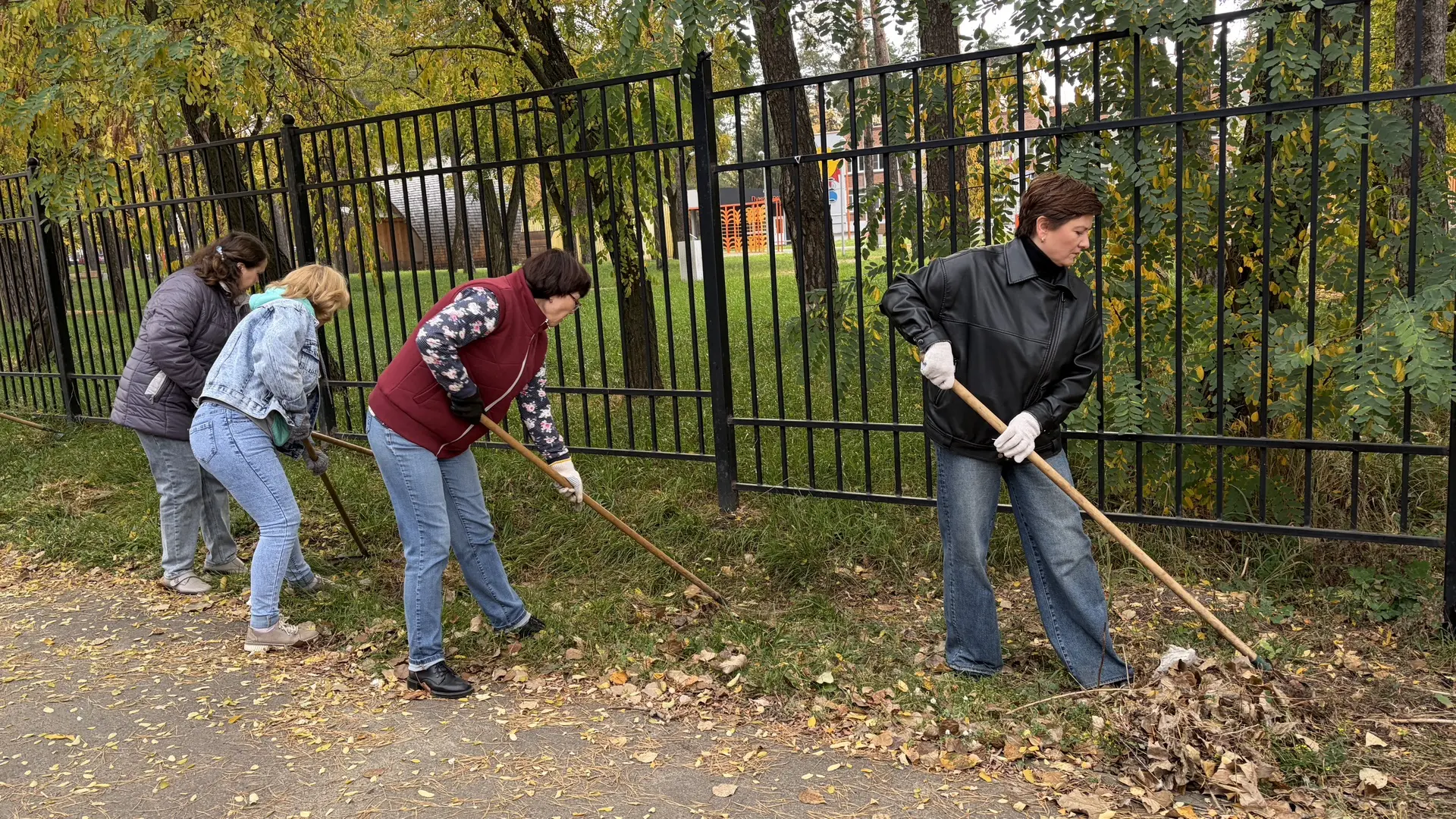 🌳Субботник в парке: вместе делаем город чище!