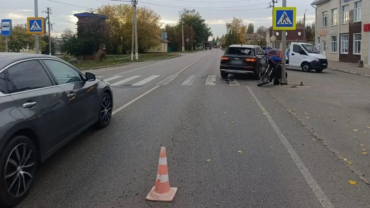В Борисоглебске 16-летний мотоциклист попал в больницу после ДТП с Audi