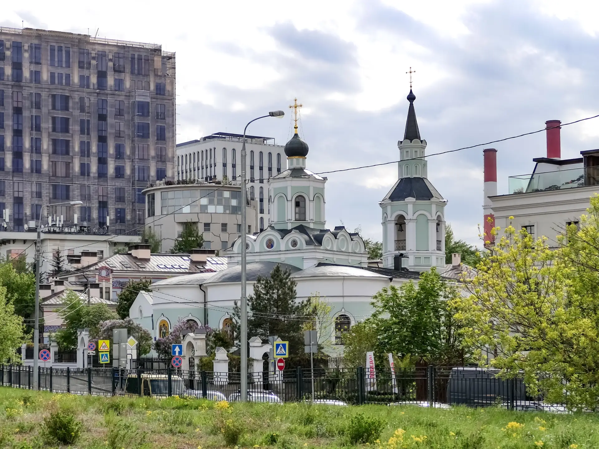 Храм Воздвижения Креста Господня на Чистом Вражке