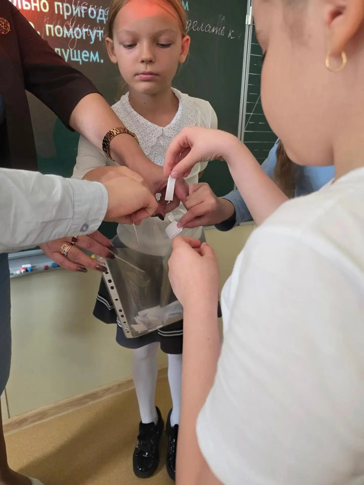 🗳 Демократия в действии: в 3-Б классе выбрали старосту!
