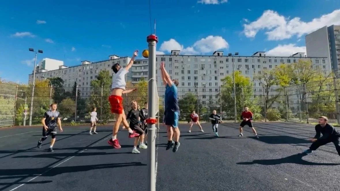 🏐 Подача за подачей: 17 октября в ЮЗАО пройдут соревнования по волейболу
