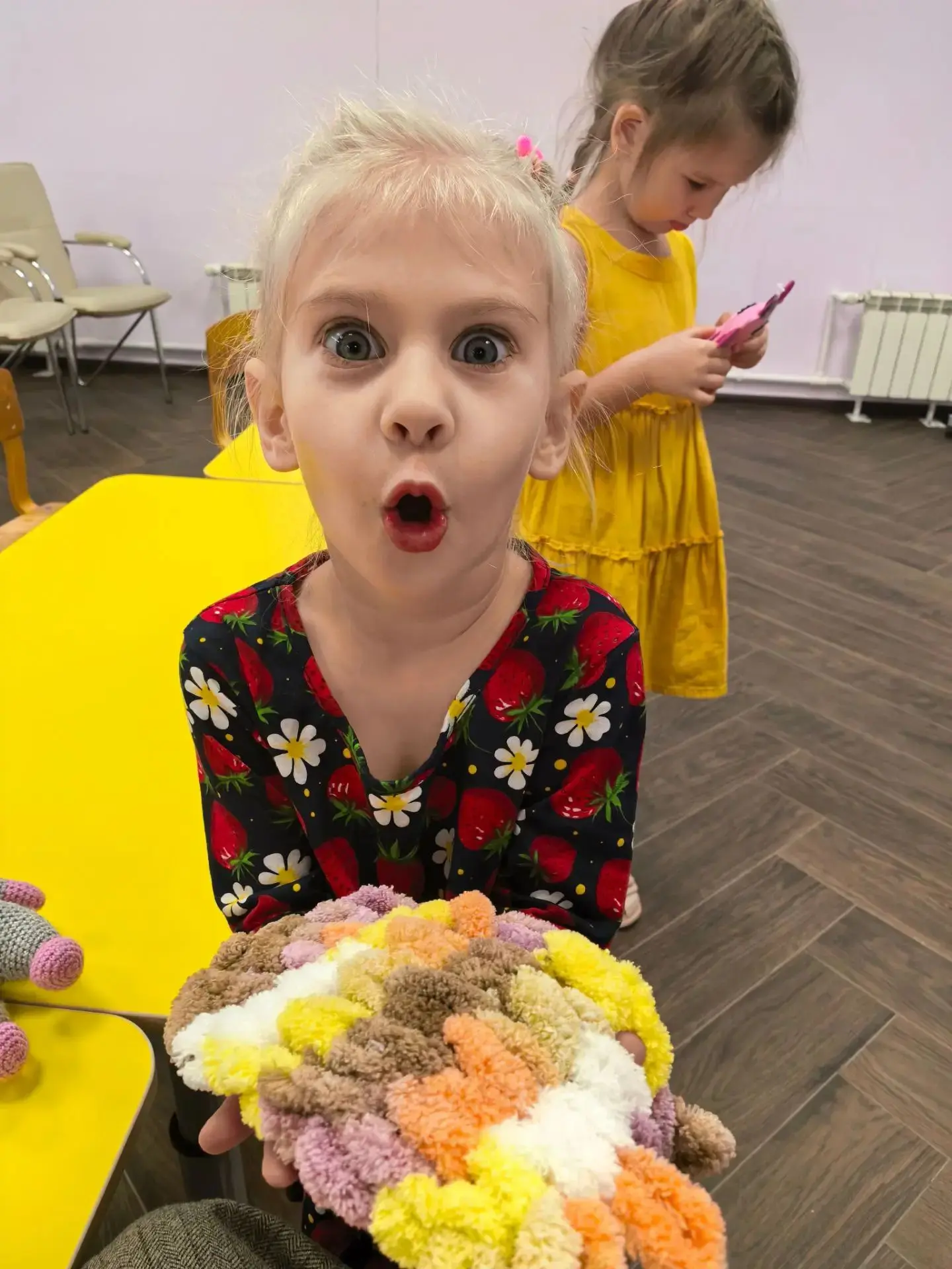 В мастерской «Весёлая петелька» кипит работа