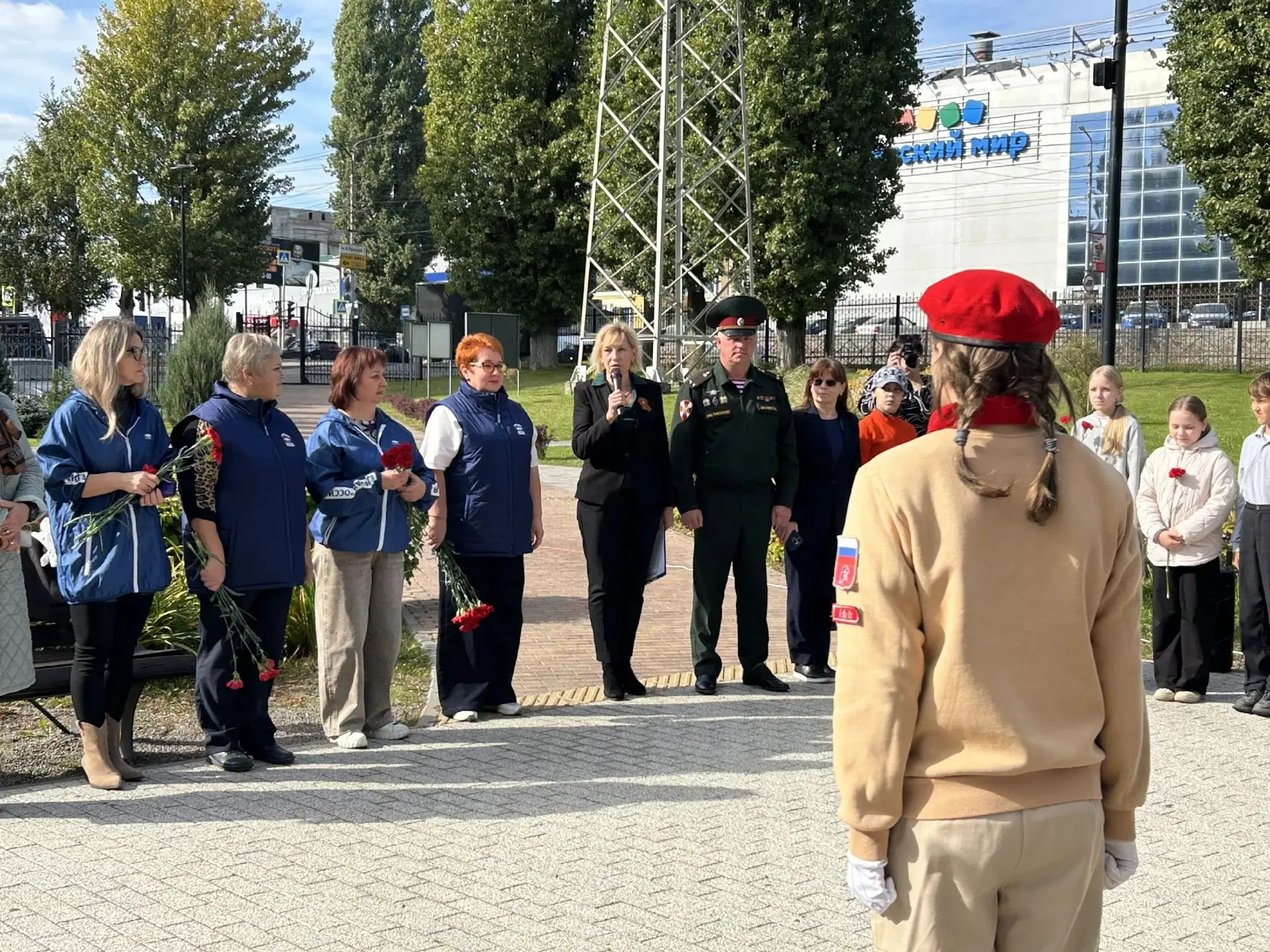 Участницы партийного проекта "Женское движение Единой России" приняли участие в патриот...