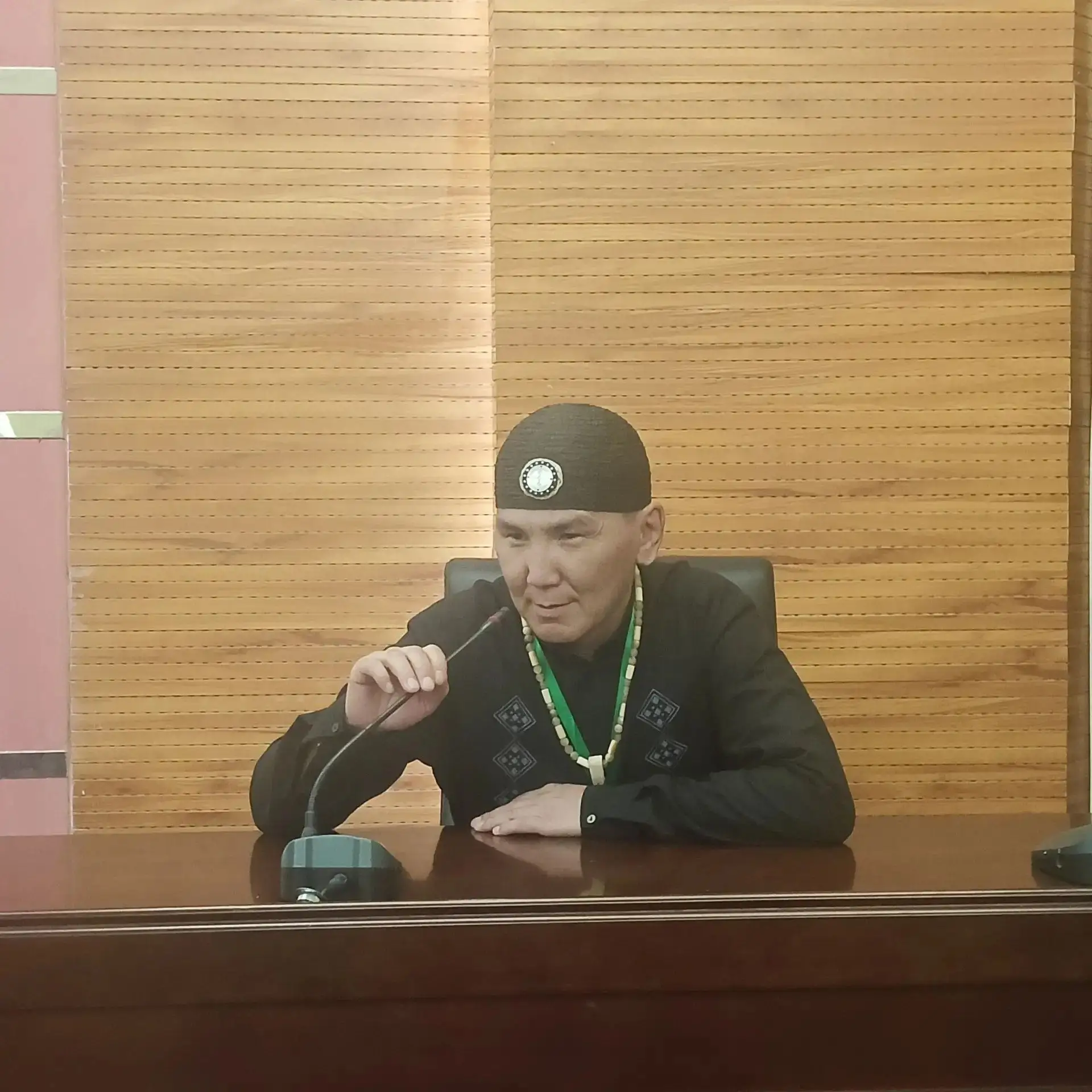 Якутский энергетик-косторез стал участником международного фестиваля