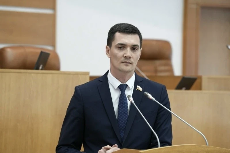 Маслов остаётся сенатором от Вологодчины