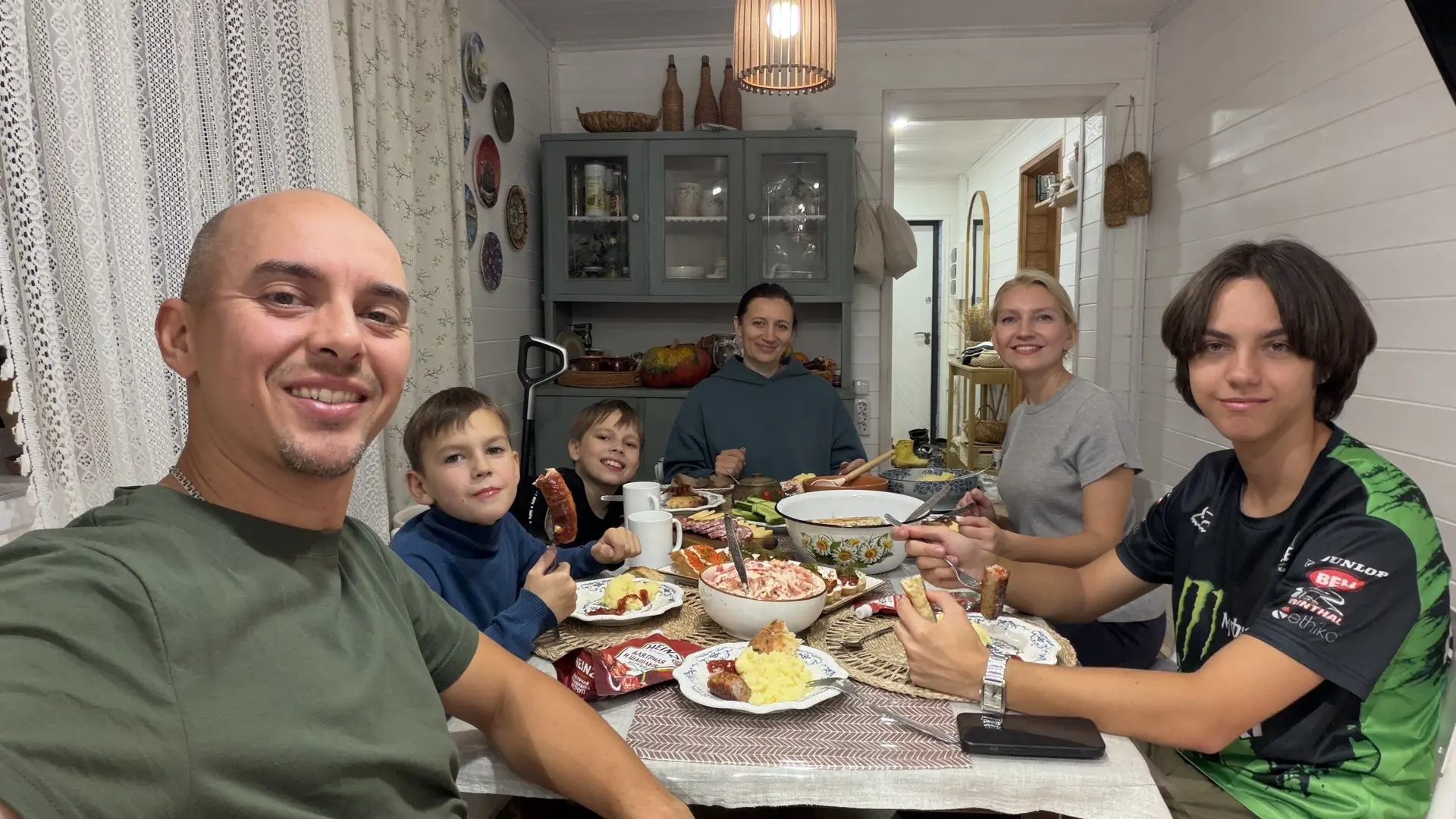 Доброго всем вечера!!! На выходных встречаем дорогих гостей, все внимание им!!!
