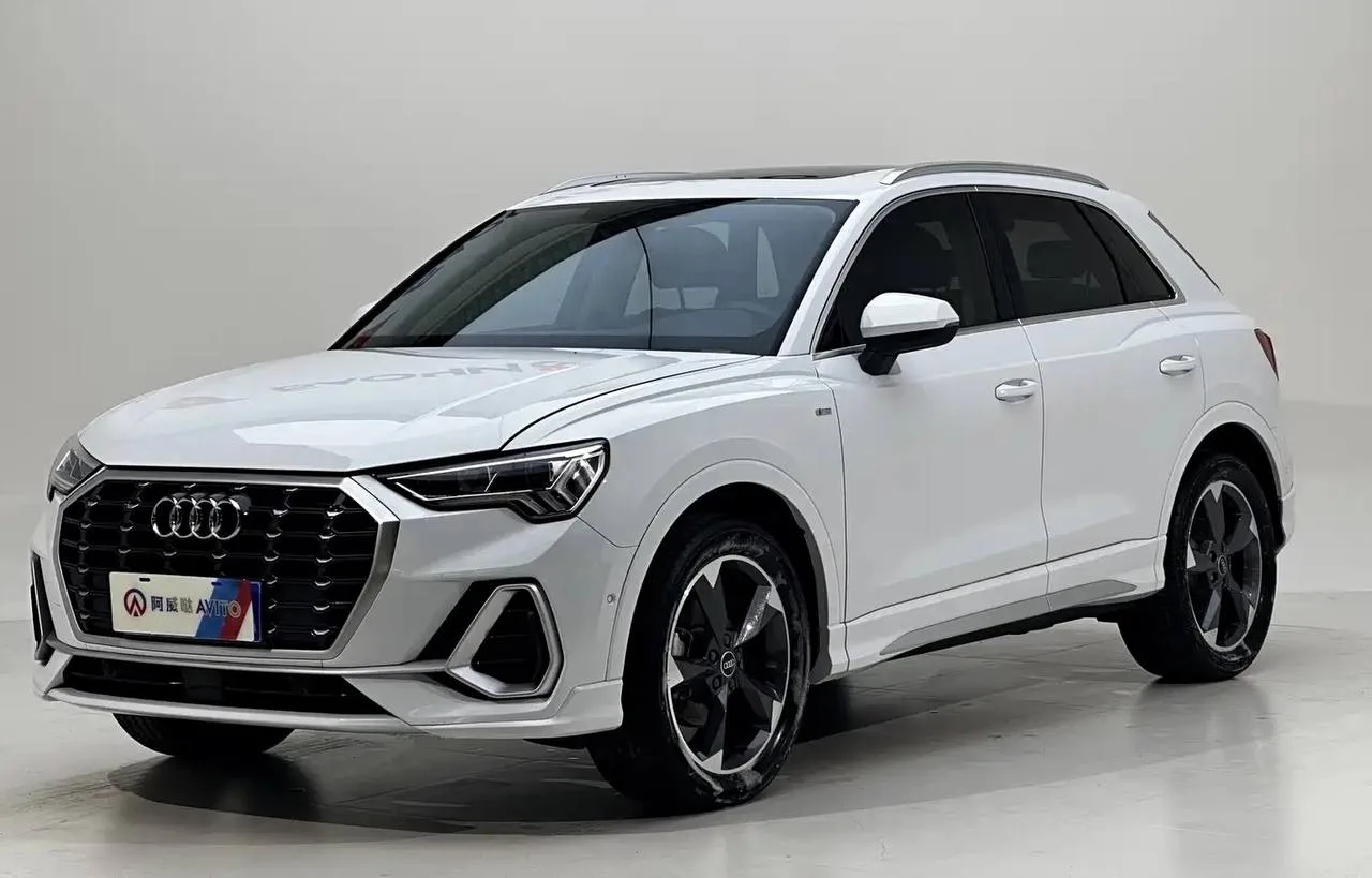 🇨🇳 Audi Q3 35TFSI