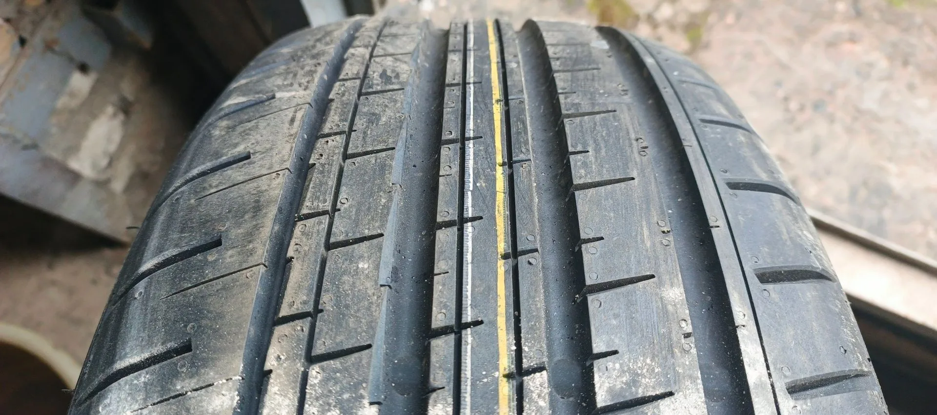 Продам 235/55/18