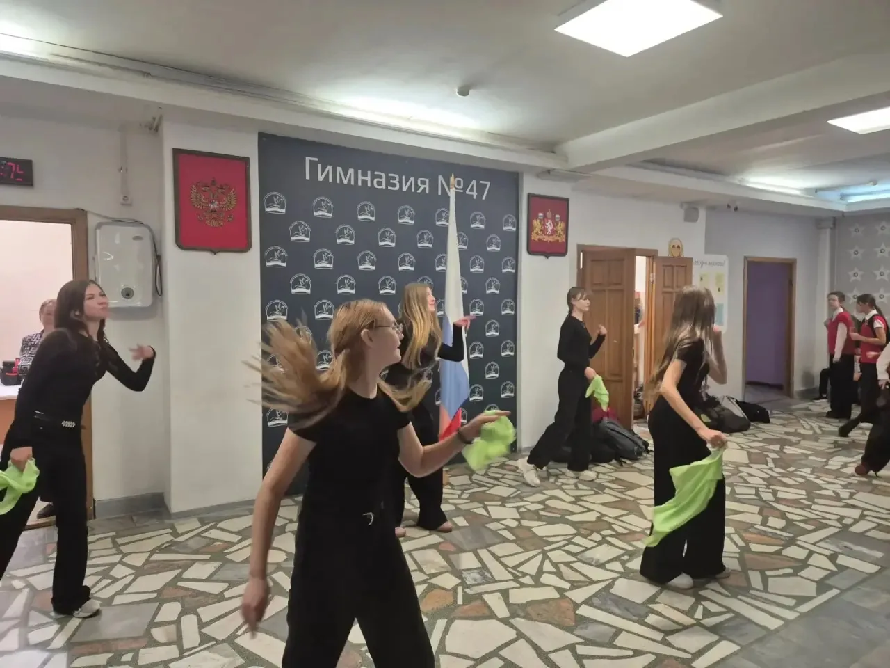 🔥 Было жарко! Сегодня в нашей школе прошел крутой танцевальный флешмоб «Мы против прав...