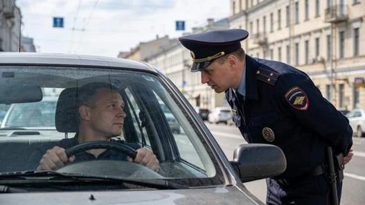 Пьяный нижегородец сел за руль при гаишнике, чтобы заглушить двигатель и его лишили пра...