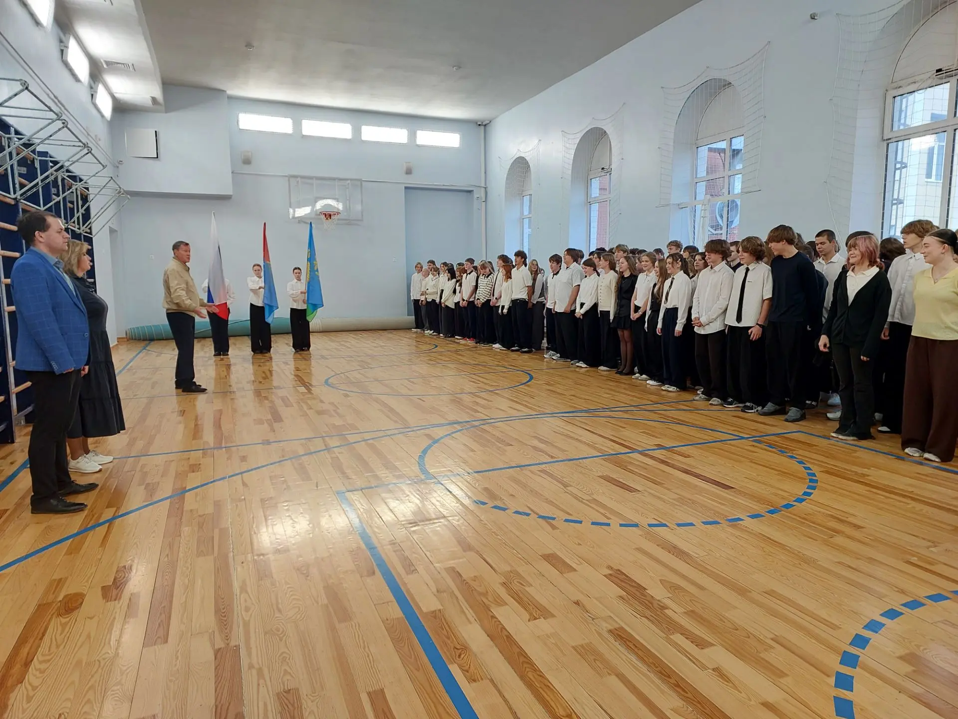 1️⃣2️⃣ октября в Лицее №29 учебная неделя началась с выноса флага Российской Федерации,...