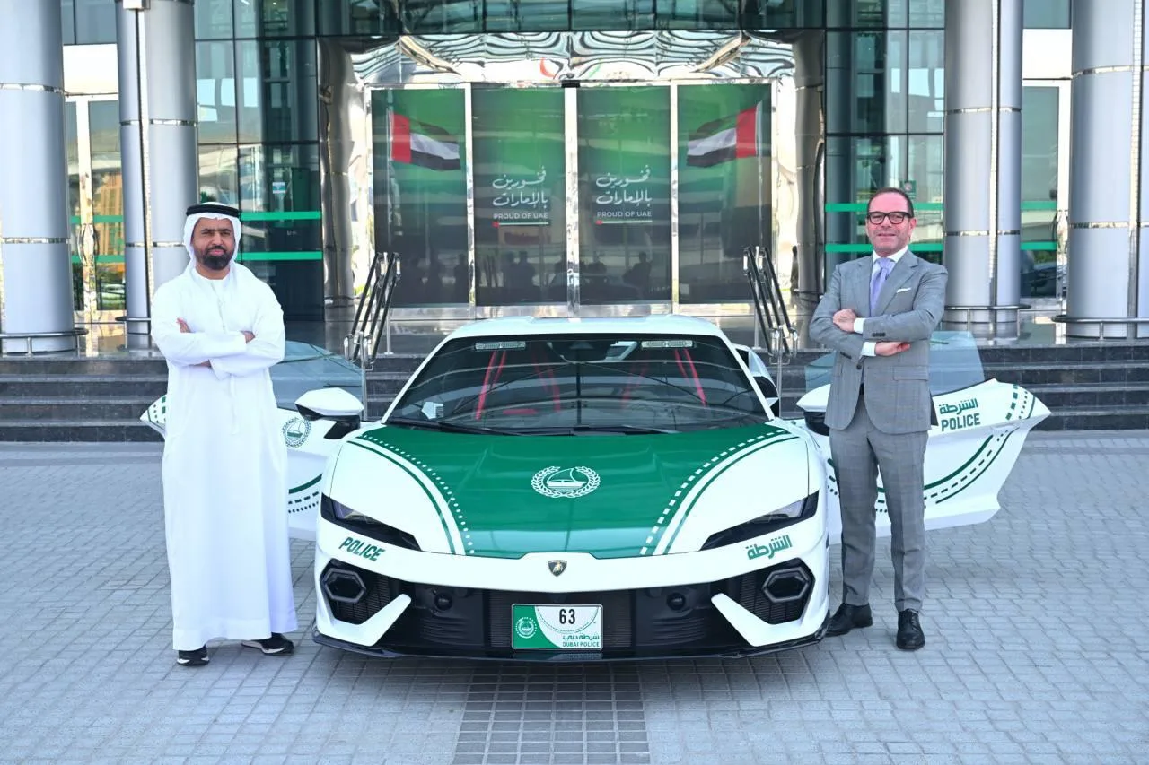 🇦🇪 Полиция Дубая пополнила свой автопарк Lamborghini Temerario мощностью 920 л. с. Су...