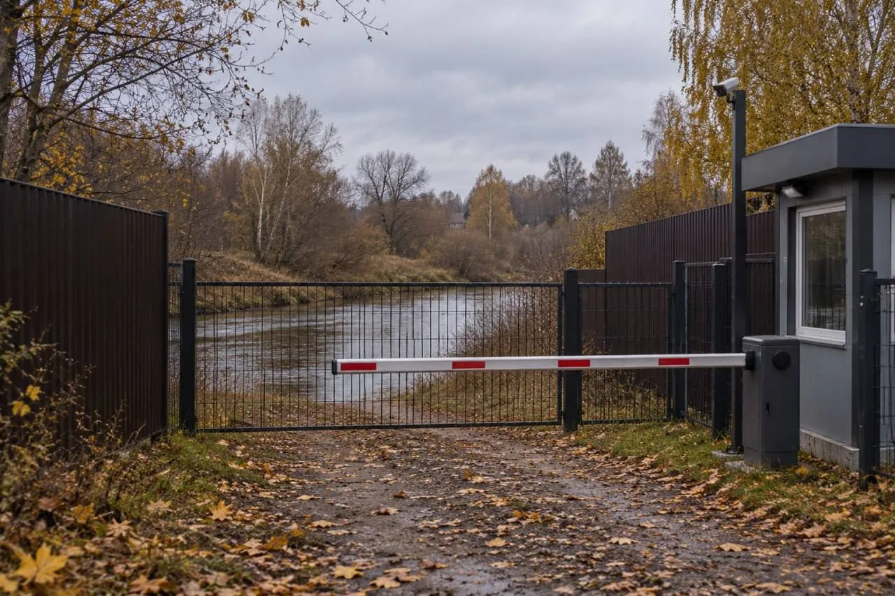 🌊 В Одинцовском округе потребовали открыть доступ к реке