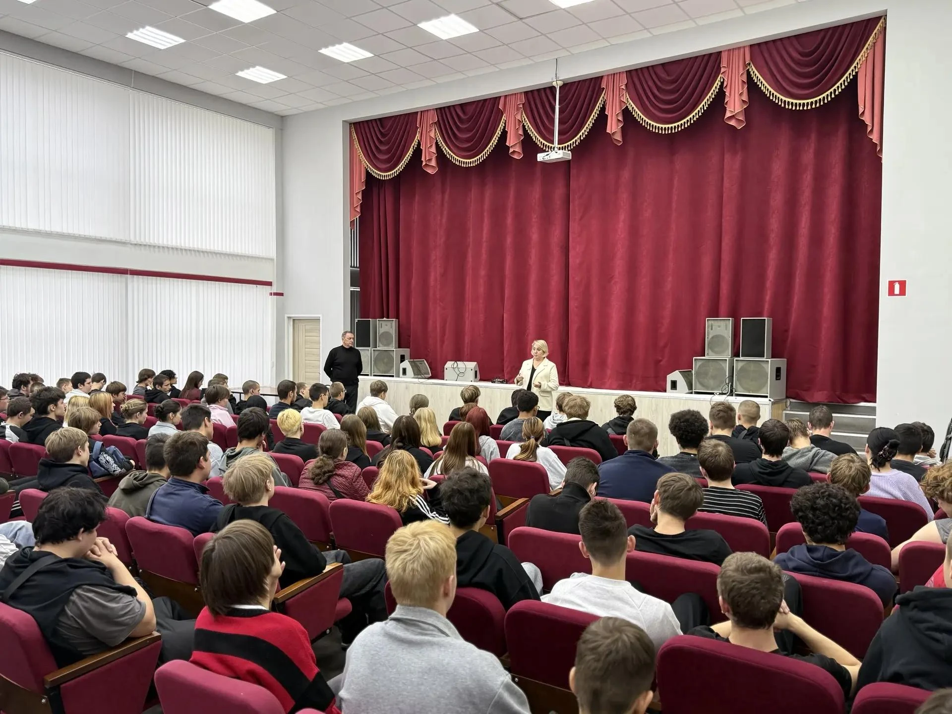 ❗️Сегодня для первокурсников прошел урок профилактики. Студентам напомнили, что никакой...