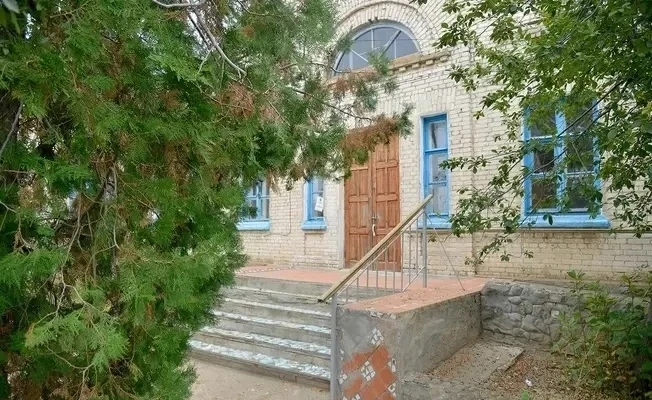 В селе Горноводяное Дубовского района закрылся частный приют для бездомных и инвалидов ...