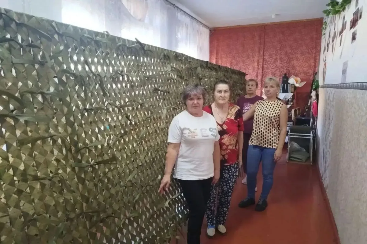 Активистки «Женского движения Единой России» поселка Сазоново закончили плести 280 сеть...