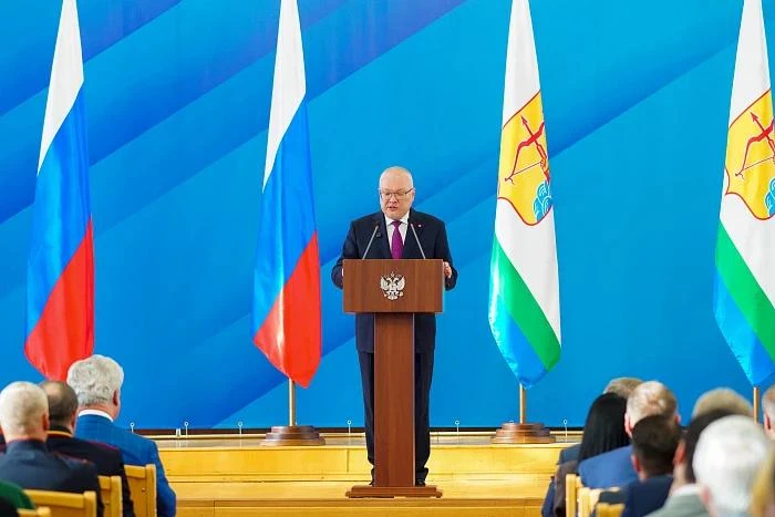 📢 ОКЛАДЫ ВЫШЕ, ДОРОГИ ЛУЧШЕ, ТОННЕЛЬ РАНЬШЕ: ЧТО СОКОЛОВ ОБЕЩАЛ КИРОВЧАНАМ
