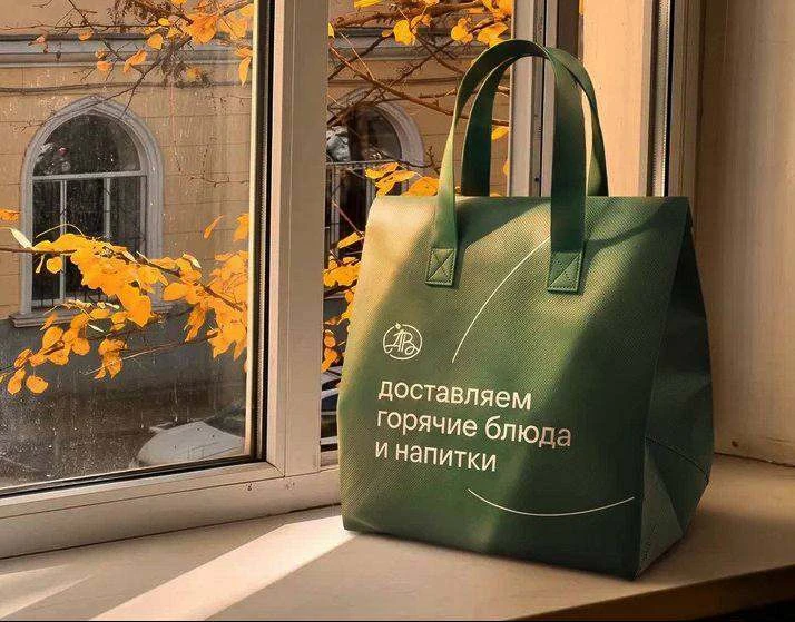 «Азбука вкуса» анонсировала переход на термопакеты для доставки.