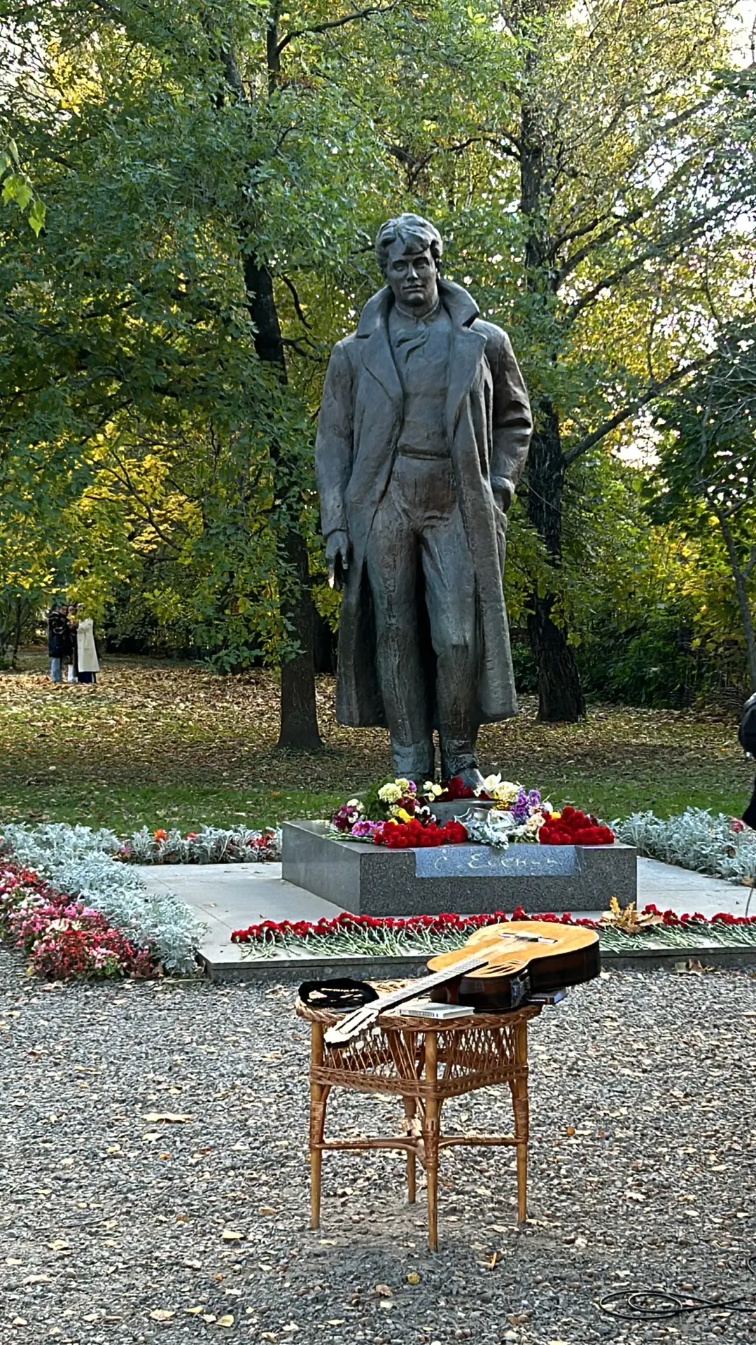 Поделюсь с вами снимками с родины Есенина. Село Константиново под Рязанью, на берегу Ок...