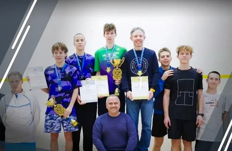🏆 Кировчанин Роман Фетисов — чемпион России по сквошу в парном разряде