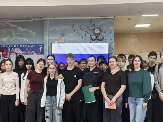 🤝 Полиция и школа: работаем вместе ради безопасности детей