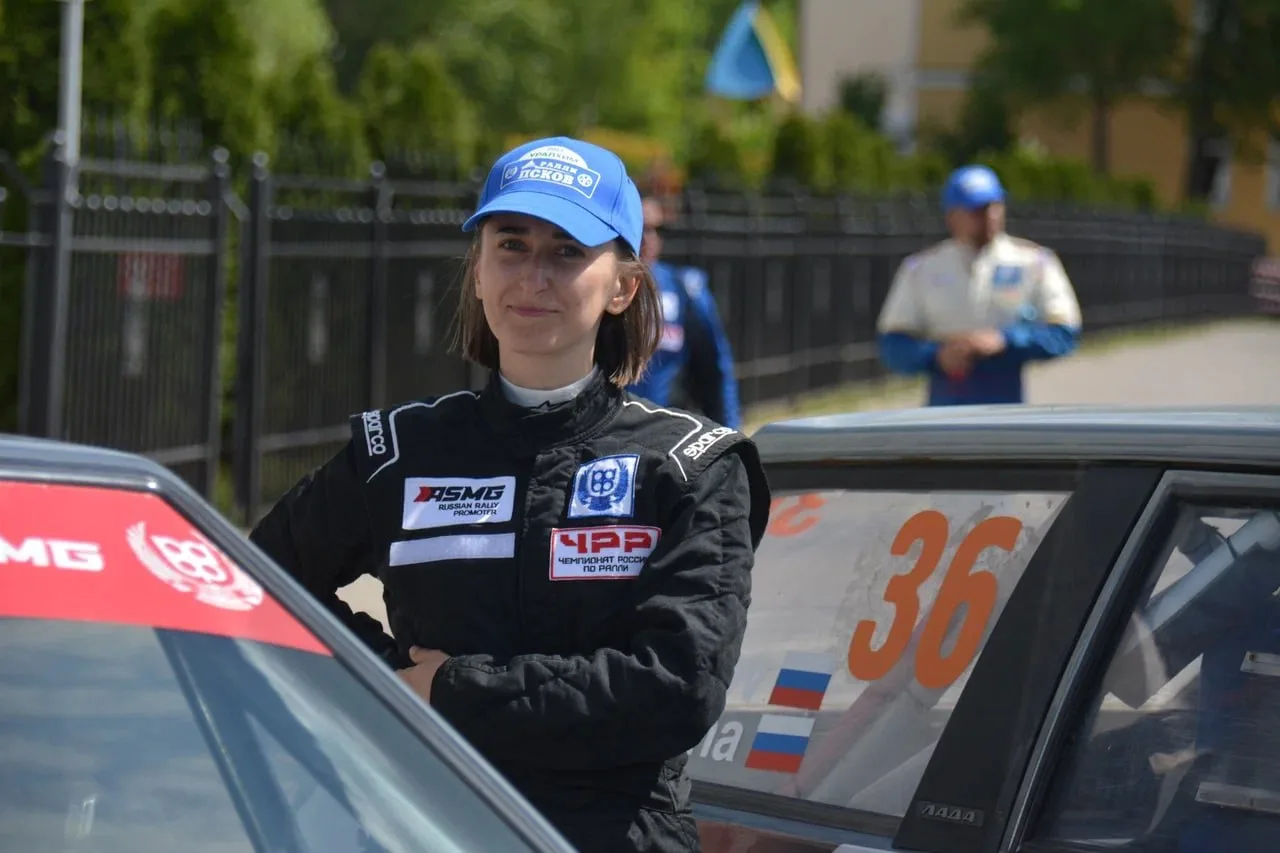 🏆 Псковский штурман, экс-чемпионка России по ралли Маргарита Гребёнкина стала обладате...