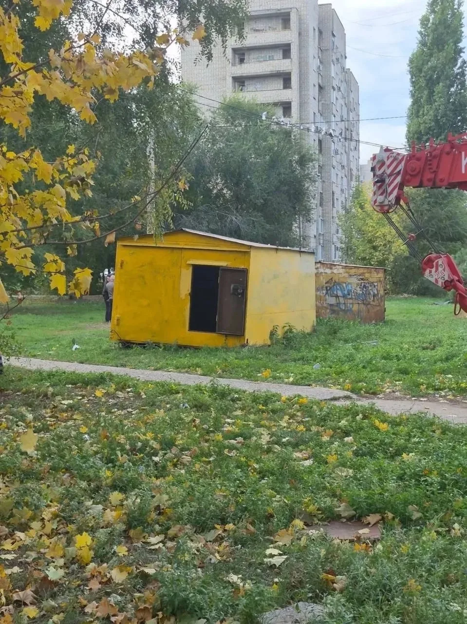 В Балакове после вмешательства администрации демонтировали металлический гараж