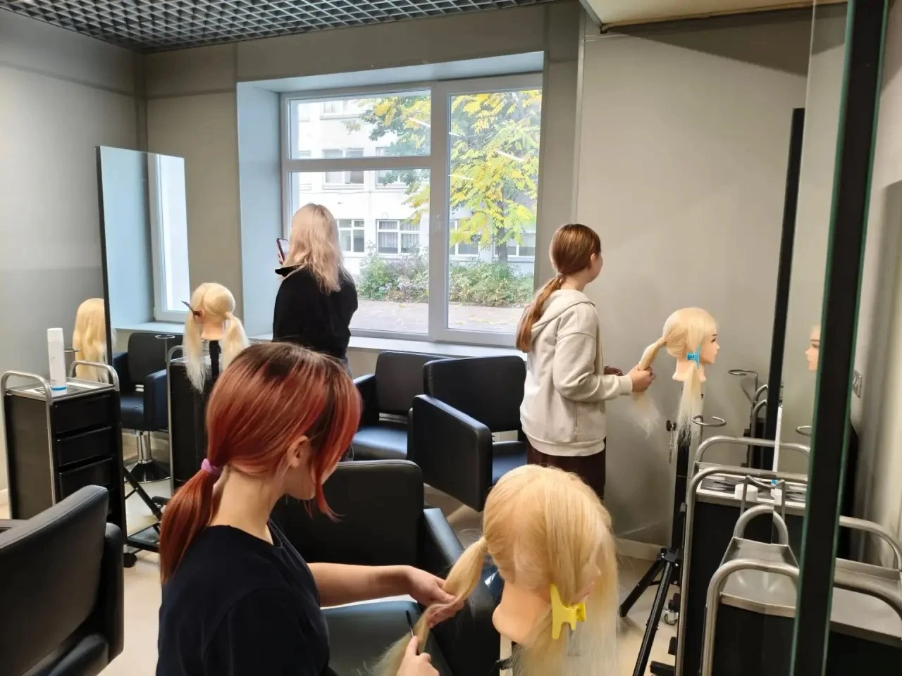 💇‍♀️ ОТ РАСЧЁСКИ ДО ПРОФЕССИИ МЕЧТЫ!