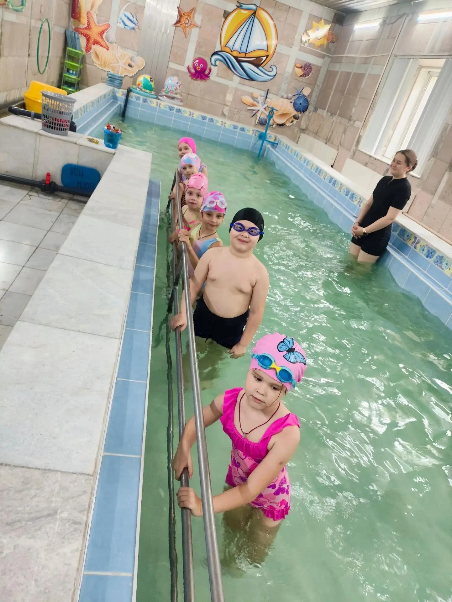 🏊‍♂️ Отличные новости! Наши воспитанники начали посещать бассейн «Крепыш»! 🏊‍♂️