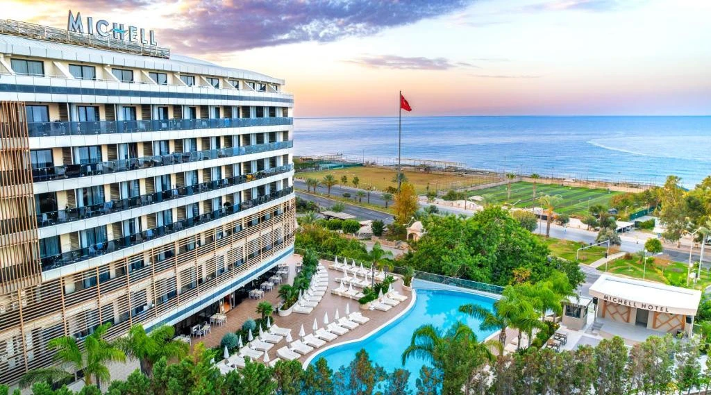 MICHELL HOTEL & SPA ADULTS ONLY 16+