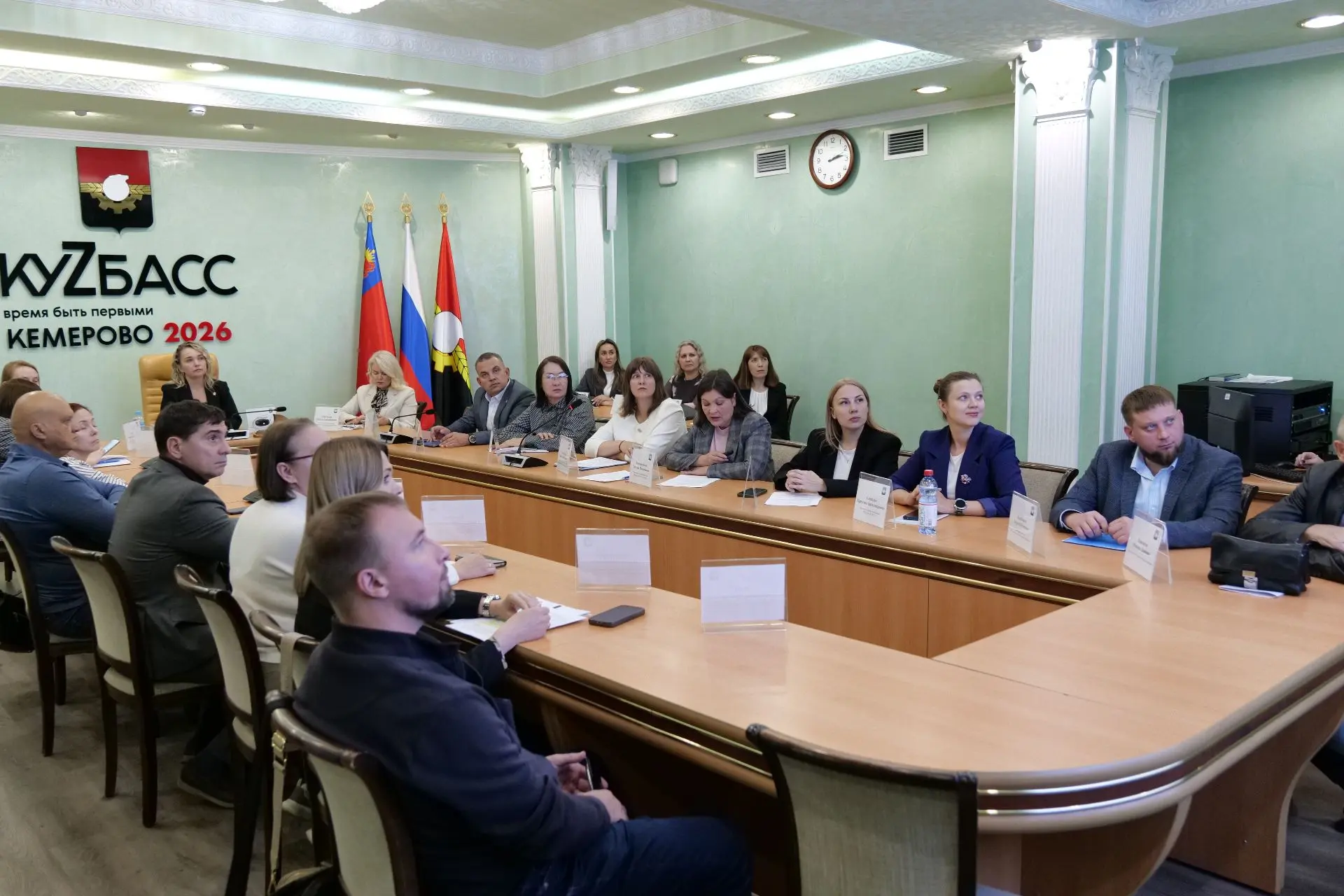 📊 Виктор Лысенко представил прогноз кадровой потребности Кузбасса на трёхсторонней ком...