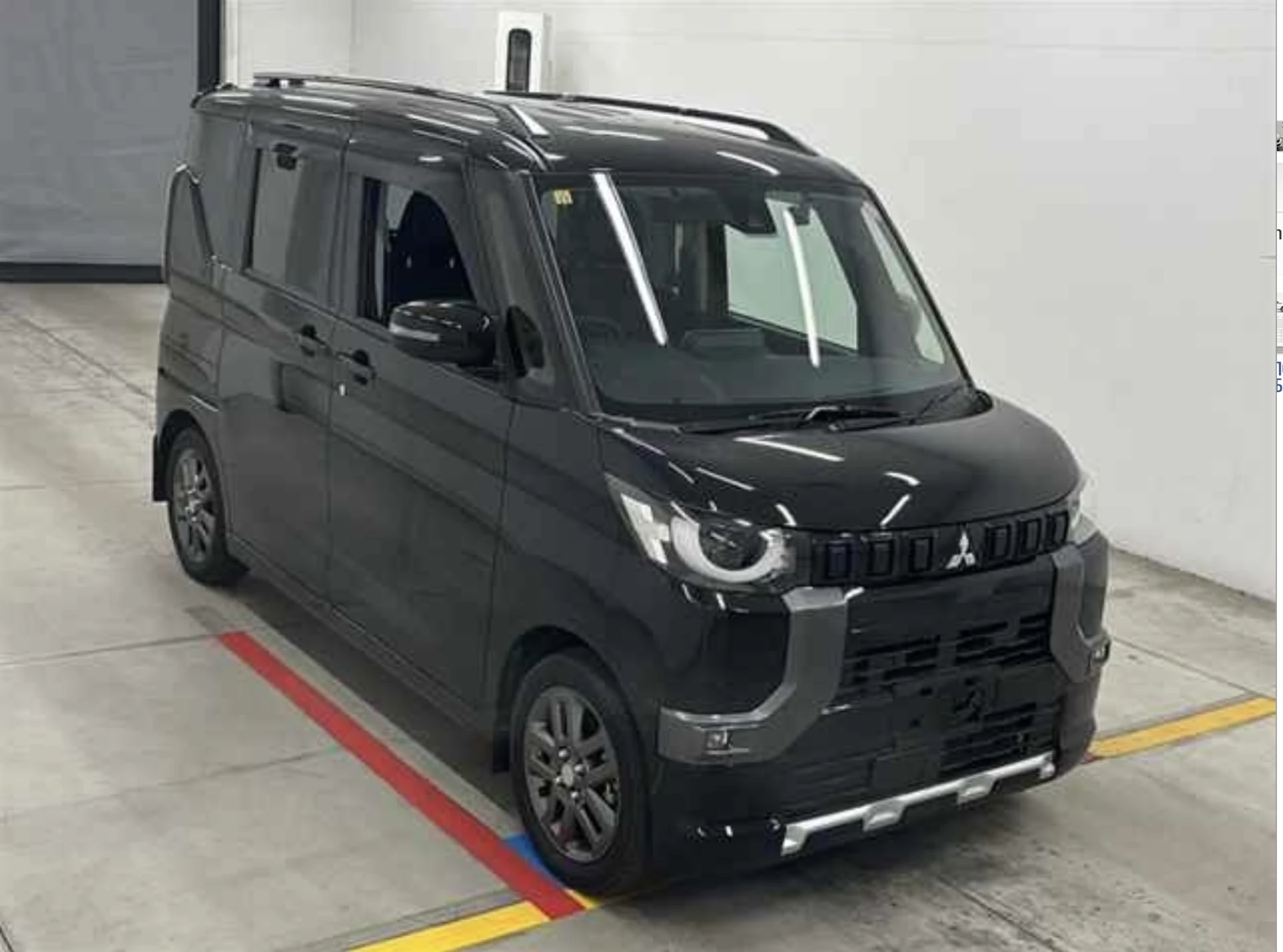 Mitsubisho Delica Mini 2023 года.