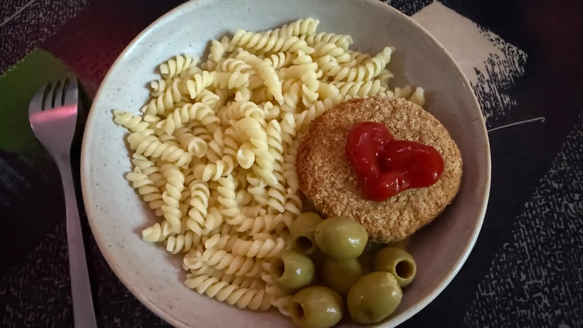 Это сердечко в самое сердечко ♥️ а вы как соусы добавляете?