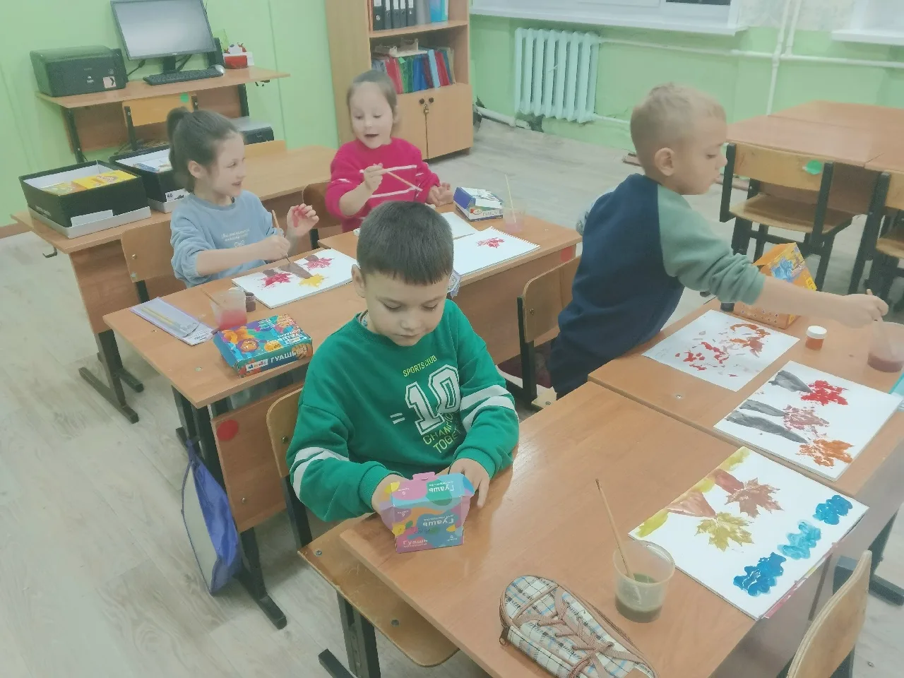 📸 Воспитанники кружка «Знай-ка» открыли для себя необычный способ изобразительного иск...