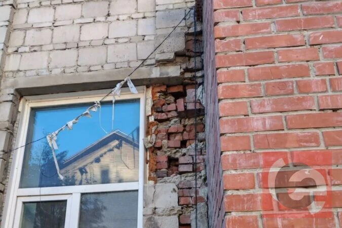 «Сказали запасаться валенками»: сотрудники скорой под Новосибирском пожаловались на ужа...