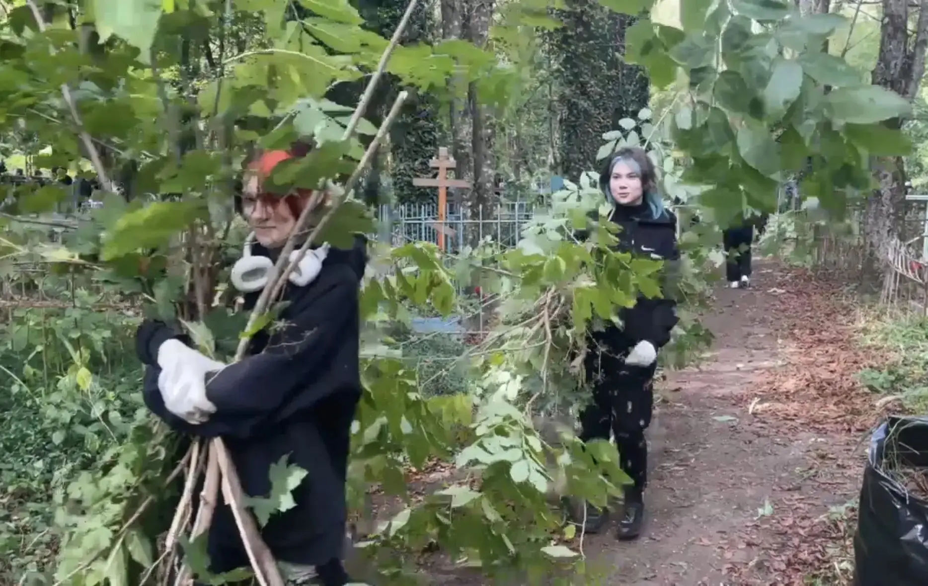 🌟 На территории Даниловского кладбища в Ставрополе прошёл субботник в рамках эколого-п...