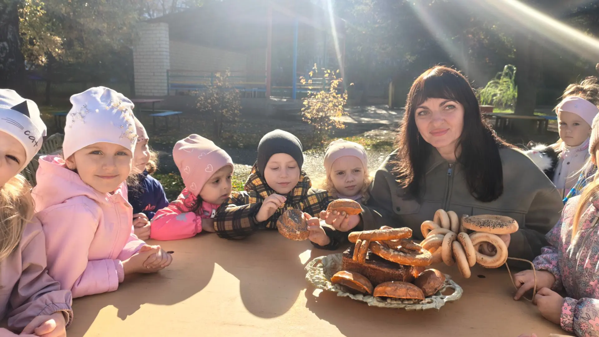 День Хлеба 🍞, солнца 🌞 и осеннего 🍁 тепла