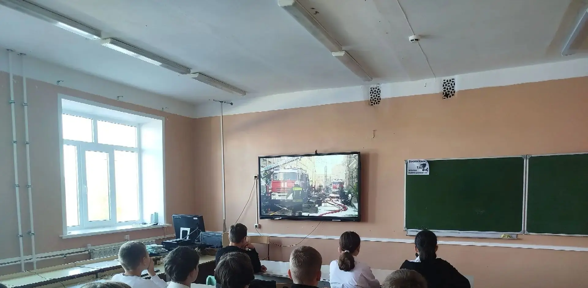 📌 В школе прошёл Единый день безопасности по теме «Осторожно, пожар!»