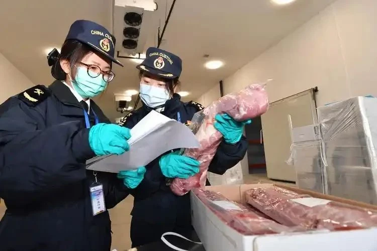 🇨🇳 Китай открывает ворота для мяса: инспекция таможни КНР в Маньчжоули