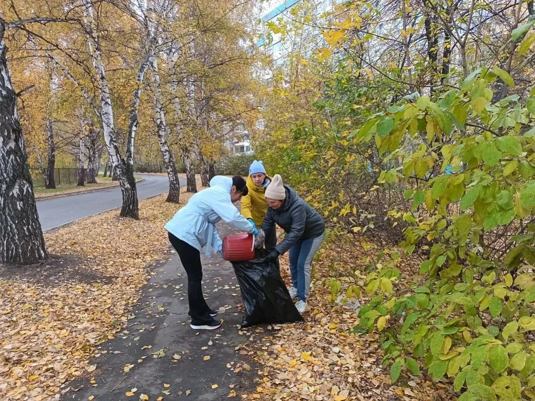 🧹 Во втором «Чистом четверге» в Барнауле участвовали более 10 тысяч человек