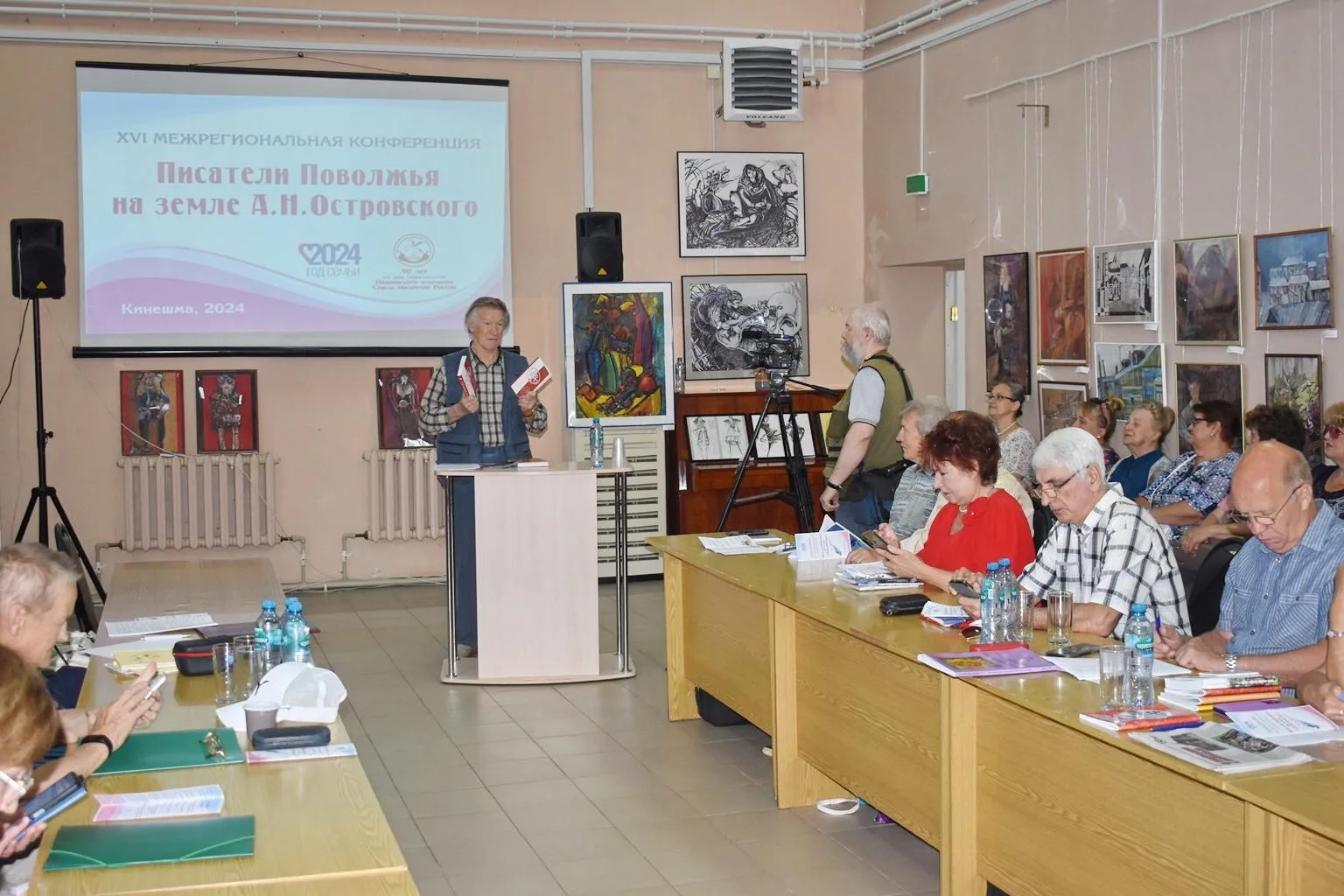 Писатели Поволжья собрались на земле Островского – в Кинешме. Здесь прошла межрегиональ...