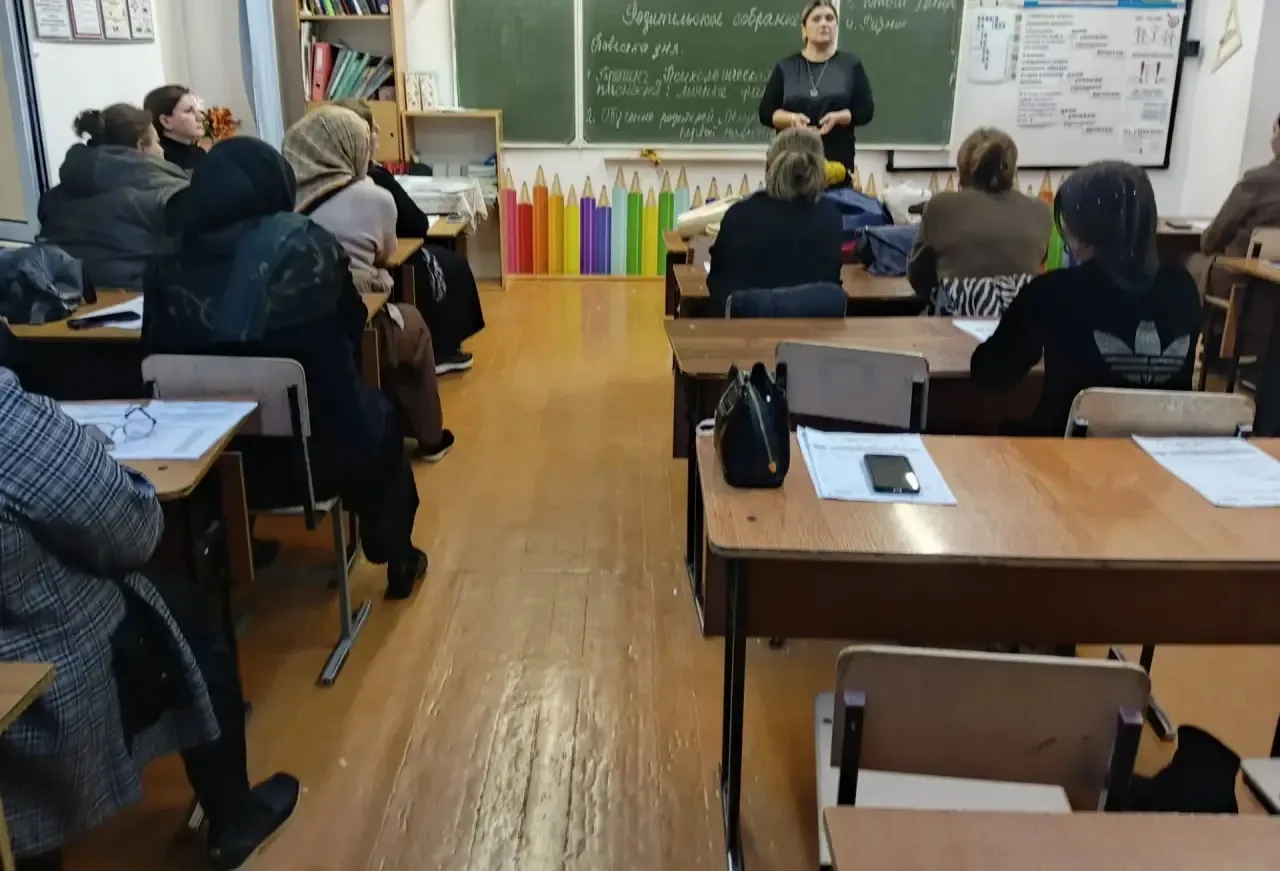 📌 Профилактика деструктивного поведения: в школе прошёл тренинг для родителей