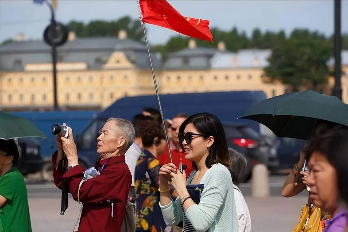 🇷🇺🇨🇳Взаимный туристический поток между Россией и Китаем увеличился в два раза с нач...