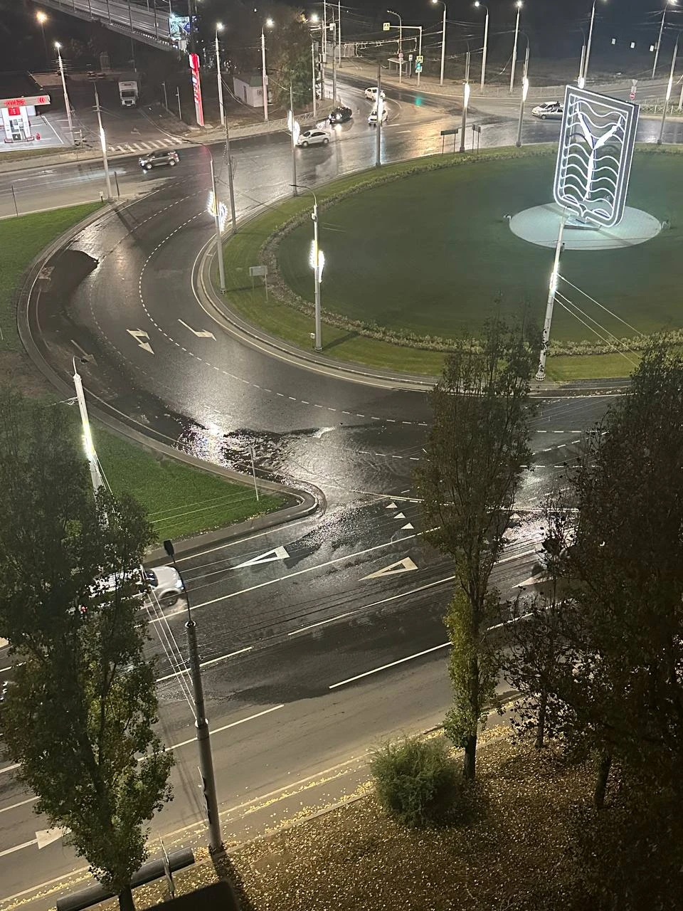 И снова здравствуйте с Малой Затонской (та что напротив герба) сегодня 16.10. Последнее...