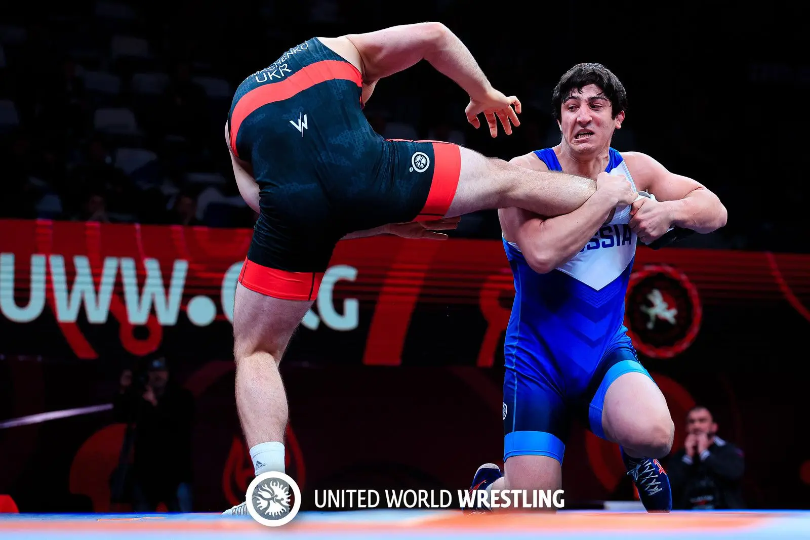 🤼 Трое дагестанских вольников выступят на первенстве мира!